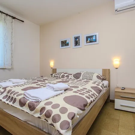 Holiday Casa Solaria Vakantiehuis Novigrad Istria